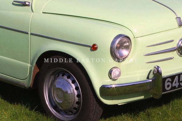 FRONT WING RIGHT HAND 600D SUICIDE DOOR